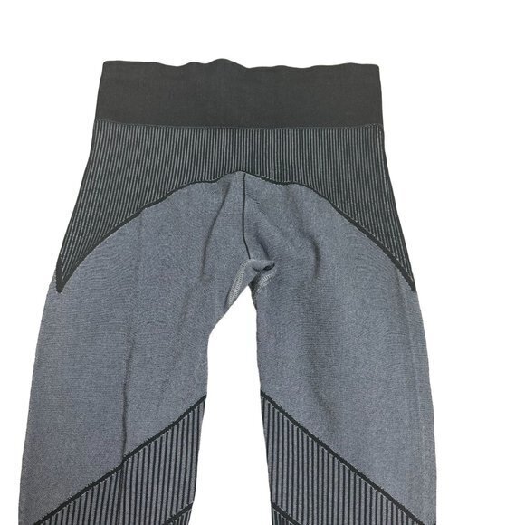 Athleta‎ Womens Size Small Gray Black Flurry Base Layer Tight Leggings - Picture 6 of 8